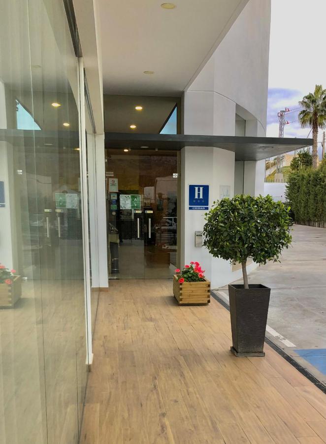 Hotel Mencia Subbetica Dona Mencia Екстер'єр фото