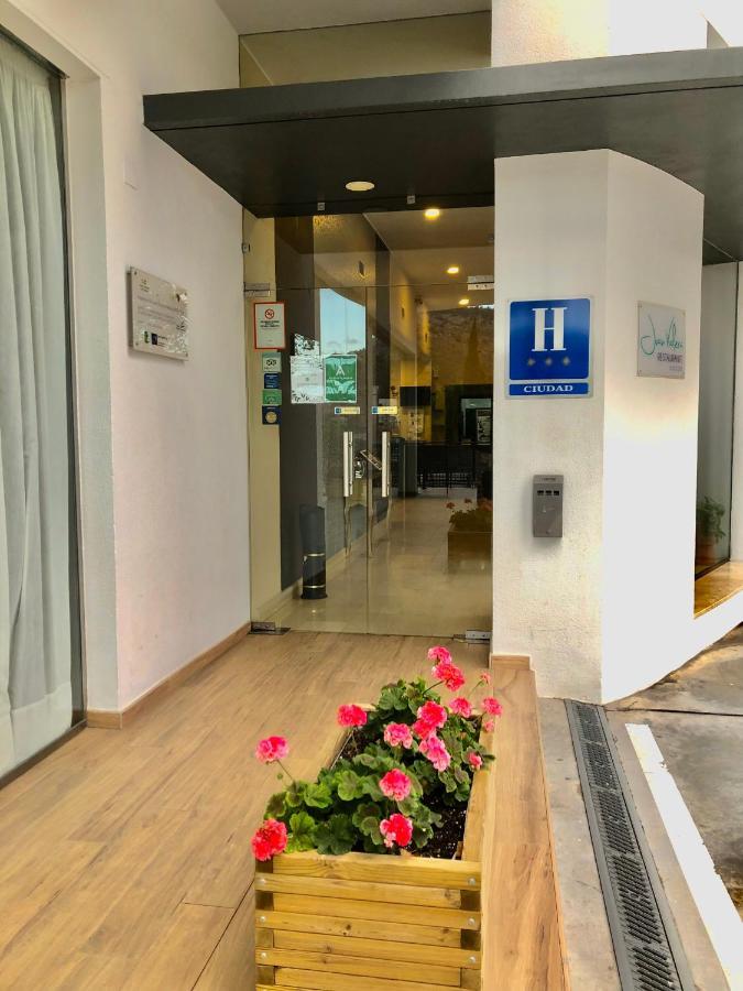 Hotel Mencia Subbetica Dona Mencia Екстер'єр фото