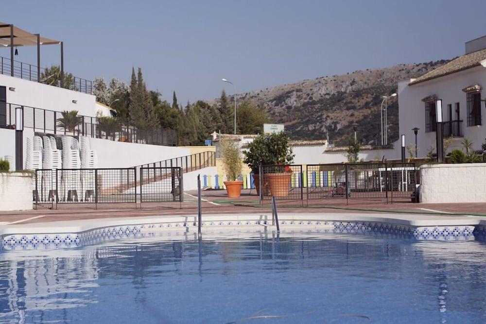 Hotel Mencia Subbetica Dona Mencia Екстер'єр фото